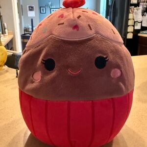 Squishmallows Valentine Squad “Ottie” the Chocolate Cupcake Plushie